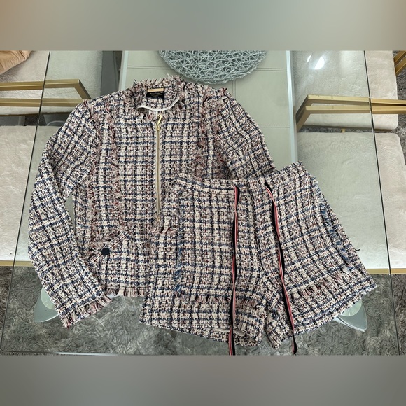 Juicy Couture Other - Juicy couture tweed jacket and matching shorts size 4 preppy